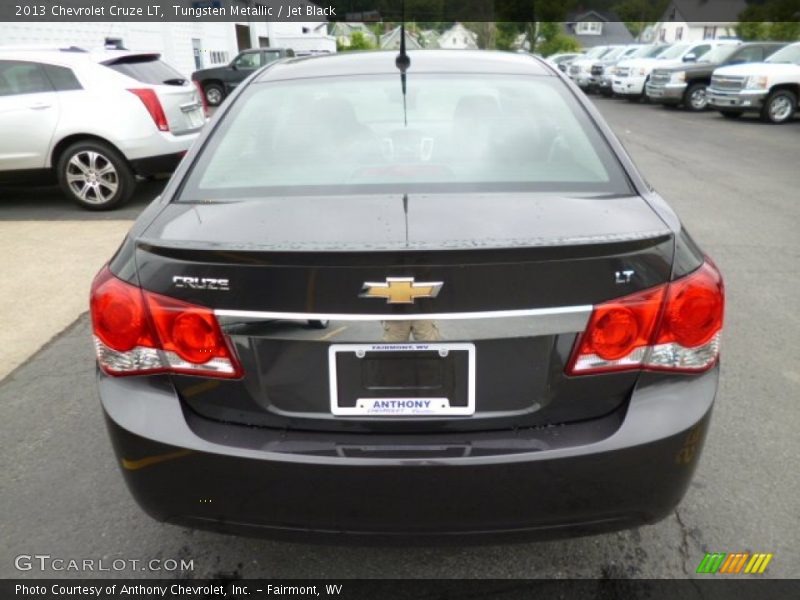 Tungsten Metallic / Jet Black 2013 Chevrolet Cruze LT