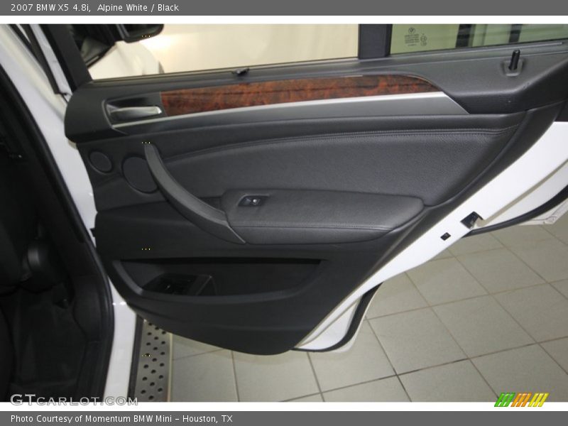 Alpine White / Black 2007 BMW X5 4.8i