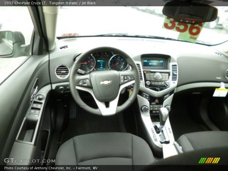 Tungsten Metallic / Jet Black 2013 Chevrolet Cruze LT