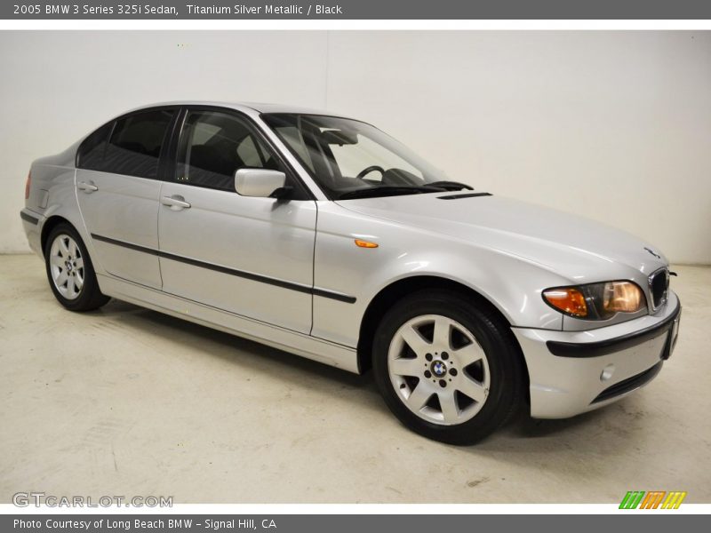 Front 3/4 View of 2005 3 Series 325i Sedan