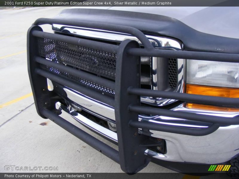 Silver Metallic / Medium Graphite 2001 Ford F250 Super Duty Platinum Edition Super Crew 4x4