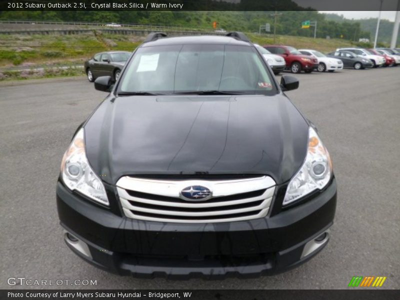 Crystal Black Silica / Warm Ivory 2012 Subaru Outback 2.5i
