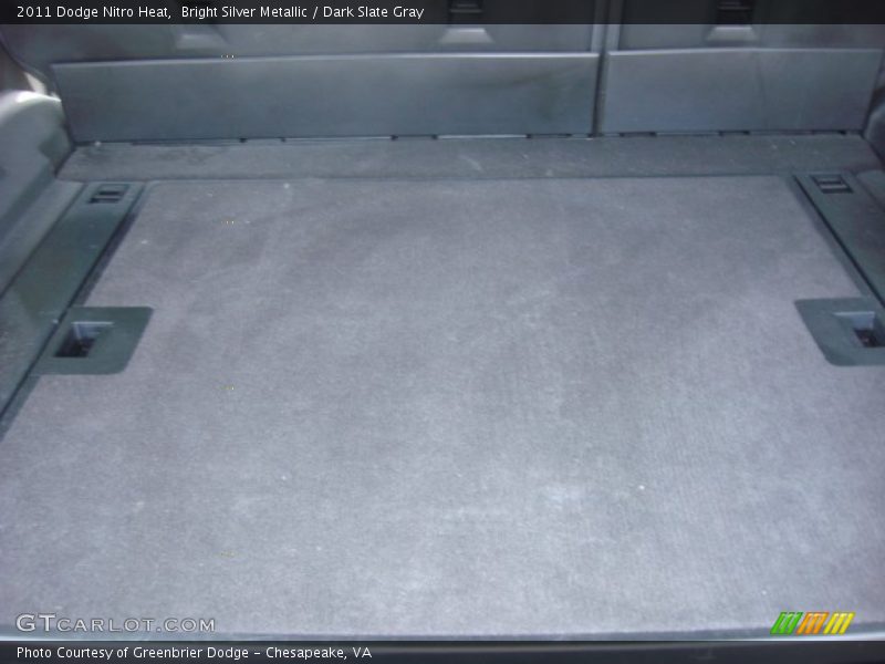 Bright Silver Metallic / Dark Slate Gray 2011 Dodge Nitro Heat