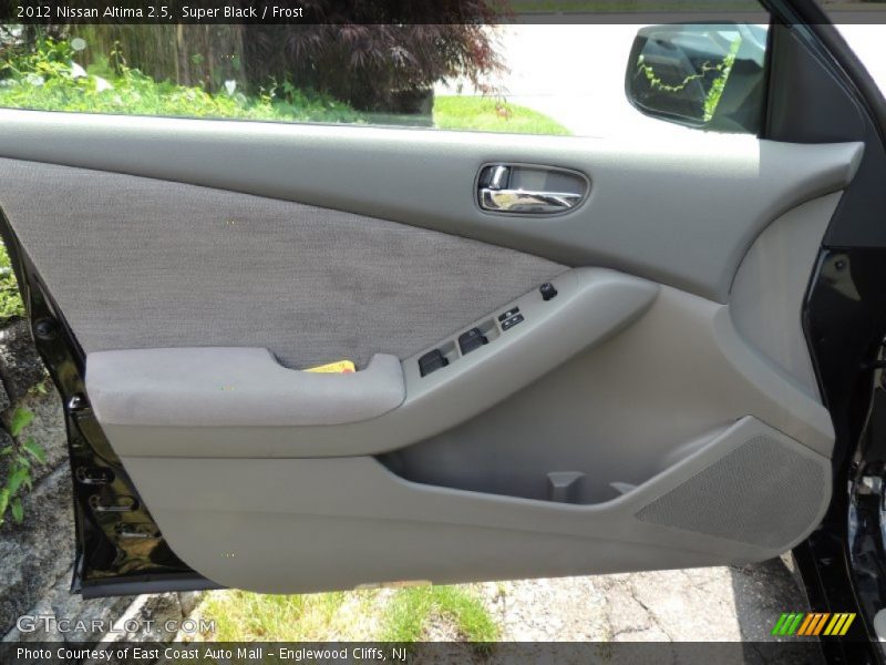 Super Black / Frost 2012 Nissan Altima 2.5