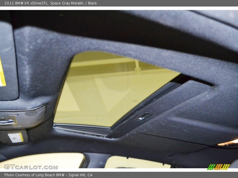 Sunroof of 2011 X6 xDrive35i