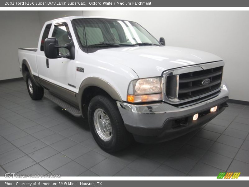 Front 3/4 View of 2002 F250 Super Duty Lariat SuperCab