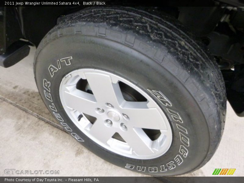 Black / Black 2011 Jeep Wrangler Unlimited Sahara 4x4