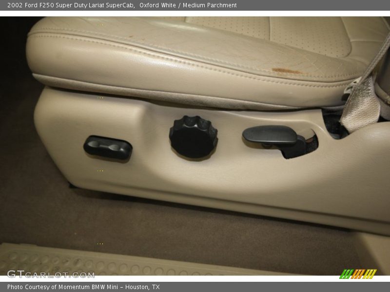 Oxford White / Medium Parchment 2002 Ford F250 Super Duty Lariat SuperCab