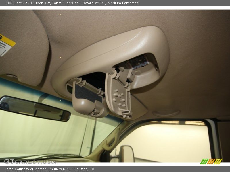 Oxford White / Medium Parchment 2002 Ford F250 Super Duty Lariat SuperCab
