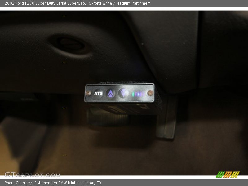 Oxford White / Medium Parchment 2002 Ford F250 Super Duty Lariat SuperCab