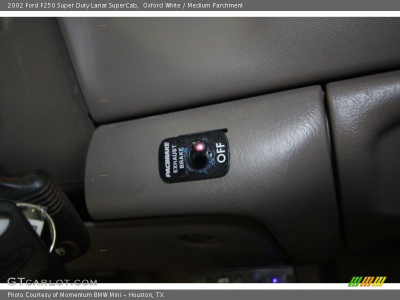 Oxford White / Medium Parchment 2002 Ford F250 Super Duty Lariat SuperCab