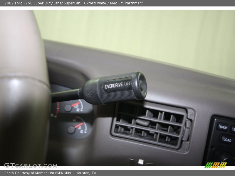 Oxford White / Medium Parchment 2002 Ford F250 Super Duty Lariat SuperCab
