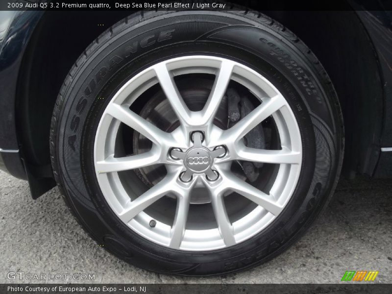 Deep Sea Blue Pearl Effect / Light Gray 2009 Audi Q5 3.2 Premium quattro