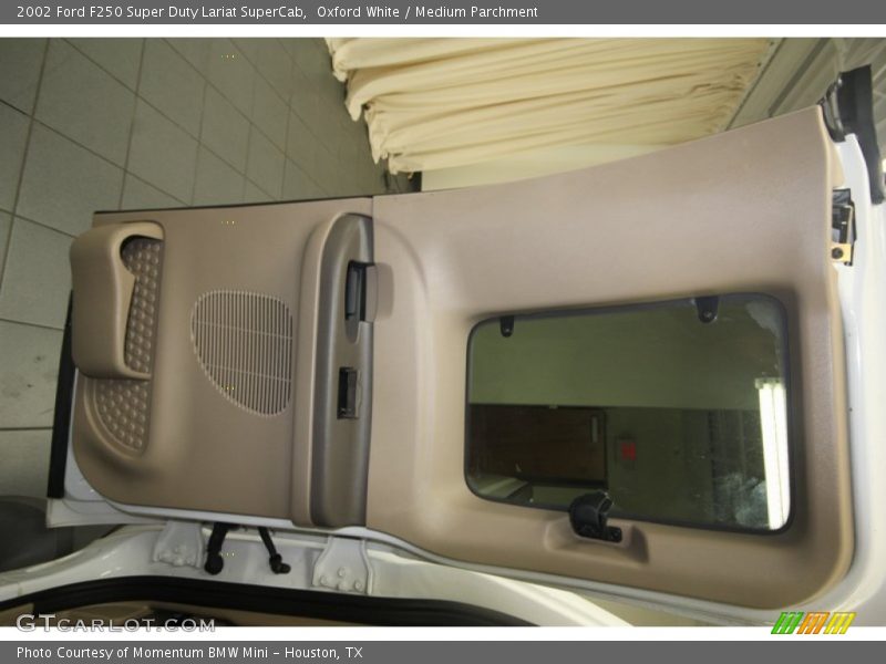 Oxford White / Medium Parchment 2002 Ford F250 Super Duty Lariat SuperCab
