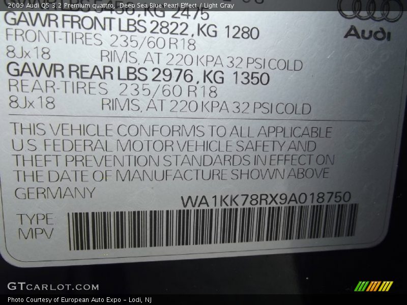 Deep Sea Blue Pearl Effect / Light Gray 2009 Audi Q5 3.2 Premium quattro
