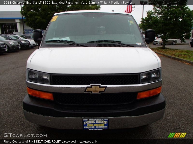 Summit White / Medium Pewter 2011 Chevrolet Express LT 3500 Extended Passenger Van
