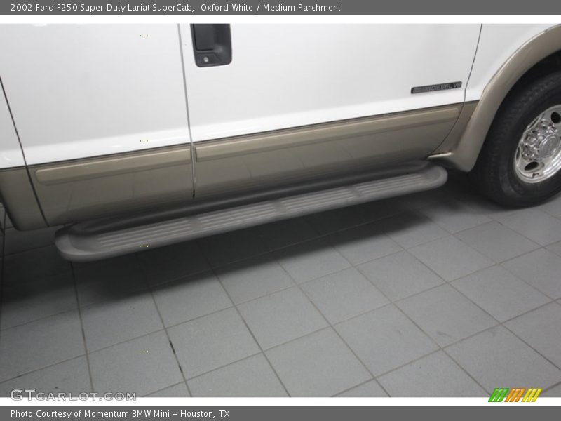 Oxford White / Medium Parchment 2002 Ford F250 Super Duty Lariat SuperCab