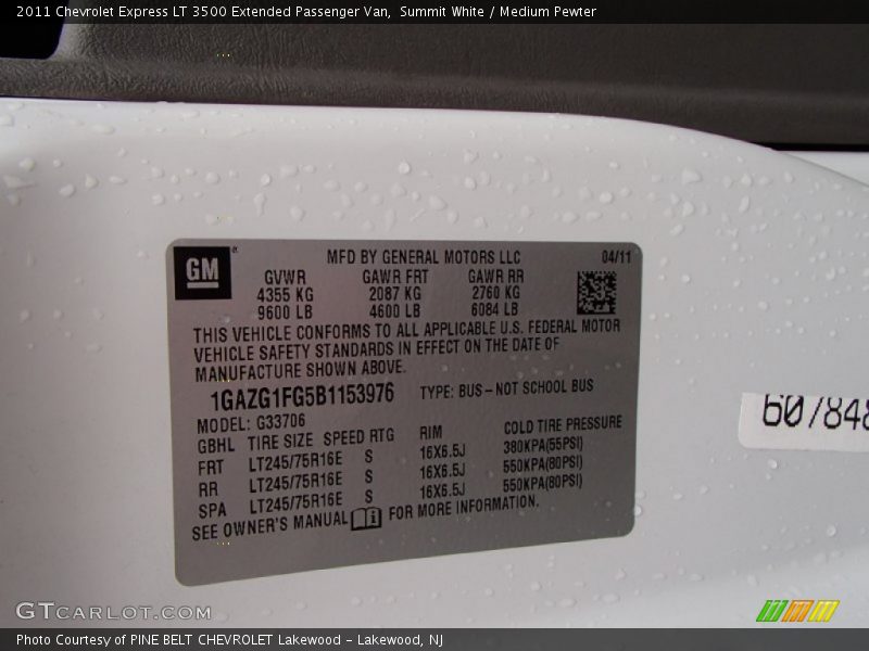 Summit White / Medium Pewter 2011 Chevrolet Express LT 3500 Extended Passenger Van