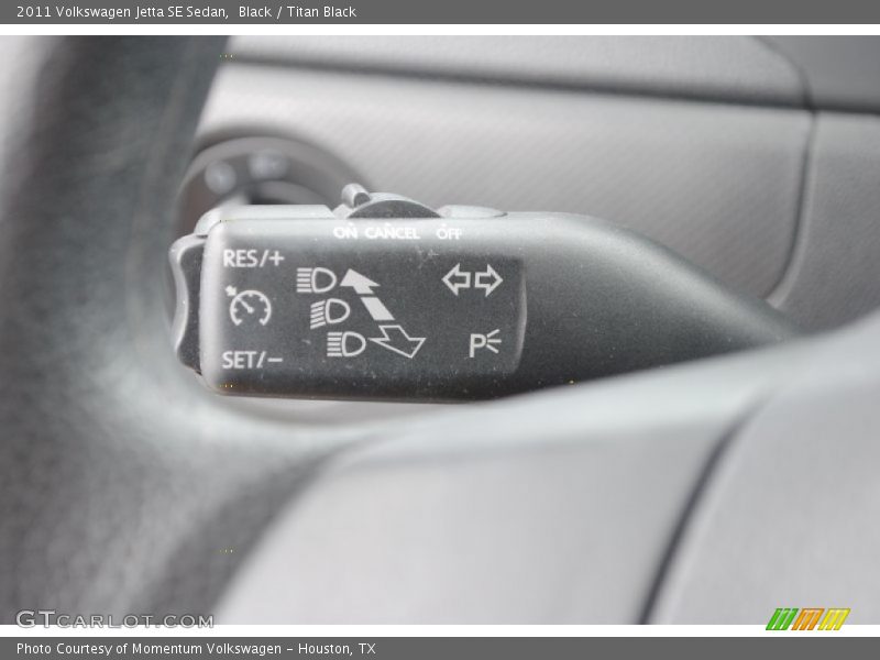 Black / Titan Black 2011 Volkswagen Jetta SE Sedan