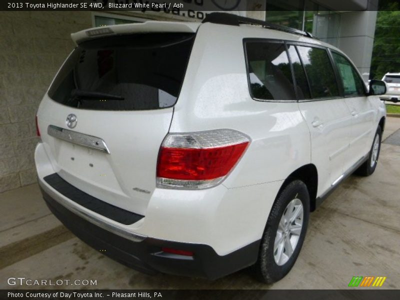 Blizzard White Pearl / Ash 2013 Toyota Highlander SE 4WD