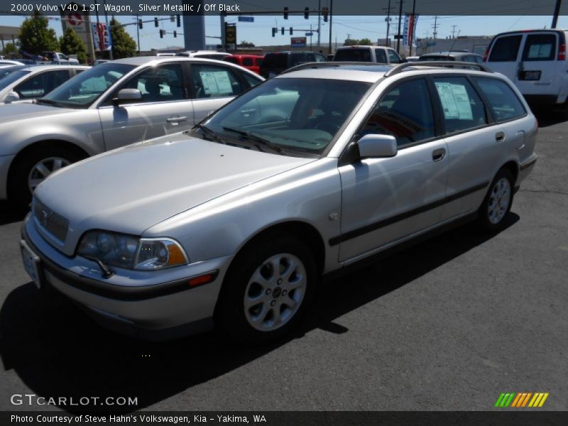 Silver Metallic / Off Black 2000 Volvo V40 1.9T Wagon