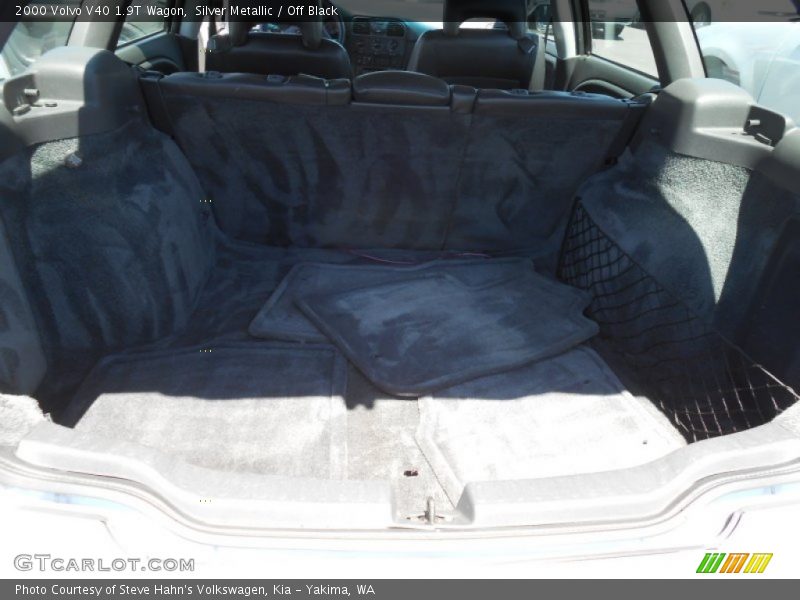 Silver Metallic / Off Black 2000 Volvo V40 1.9T Wagon