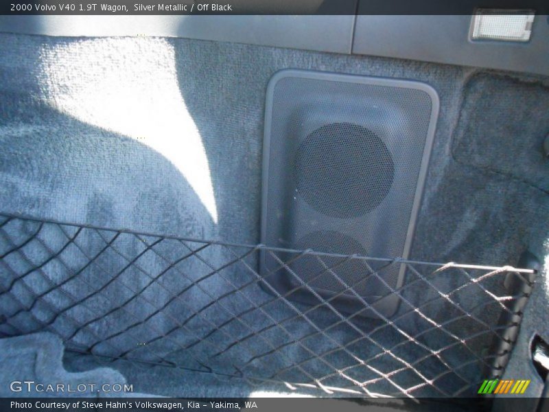 Silver Metallic / Off Black 2000 Volvo V40 1.9T Wagon