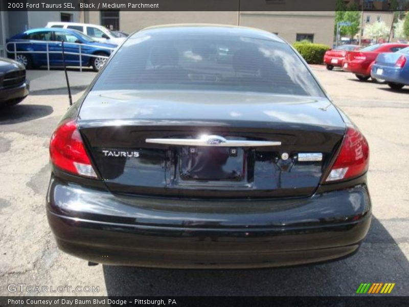 Black / Medium Parchment 2003 Ford Taurus SEL