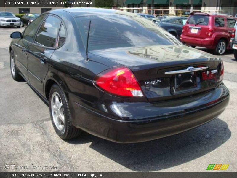 Black / Medium Parchment 2003 Ford Taurus SEL