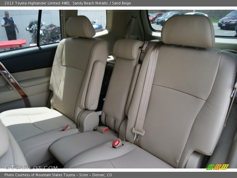 Sandy Beach Metallic / Sand Beige 2013 Toyota Highlander Limited 4WD