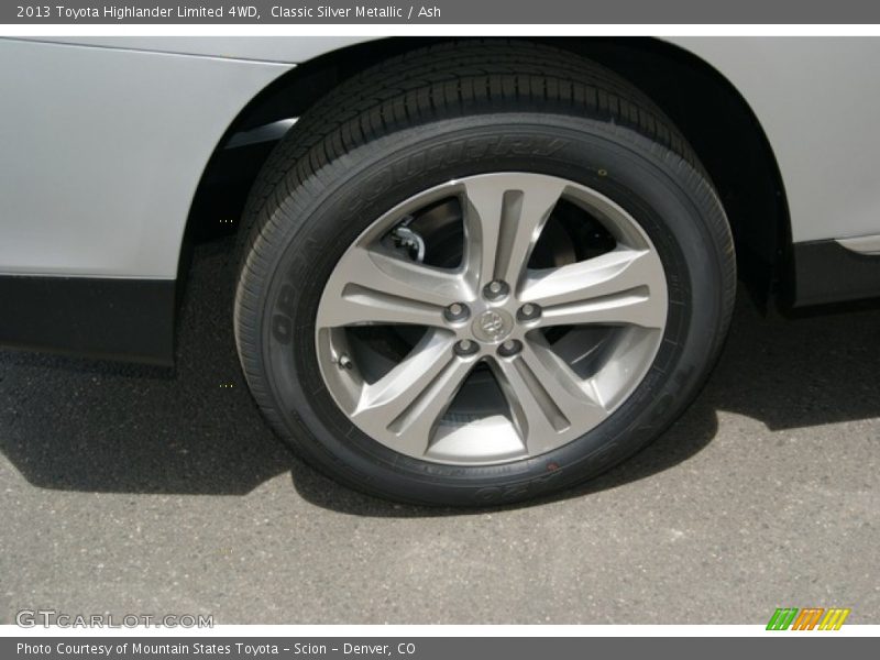 Classic Silver Metallic / Ash 2013 Toyota Highlander Limited 4WD
