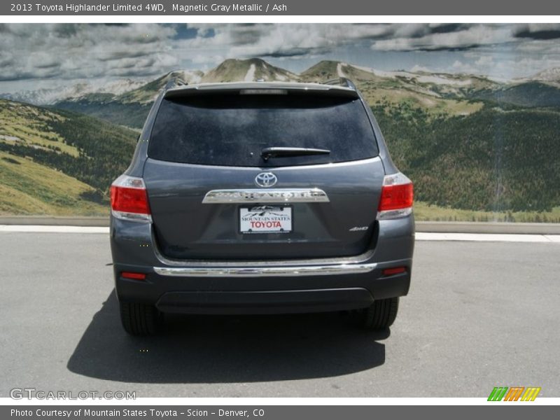 Magnetic Gray Metallic / Ash 2013 Toyota Highlander Limited 4WD