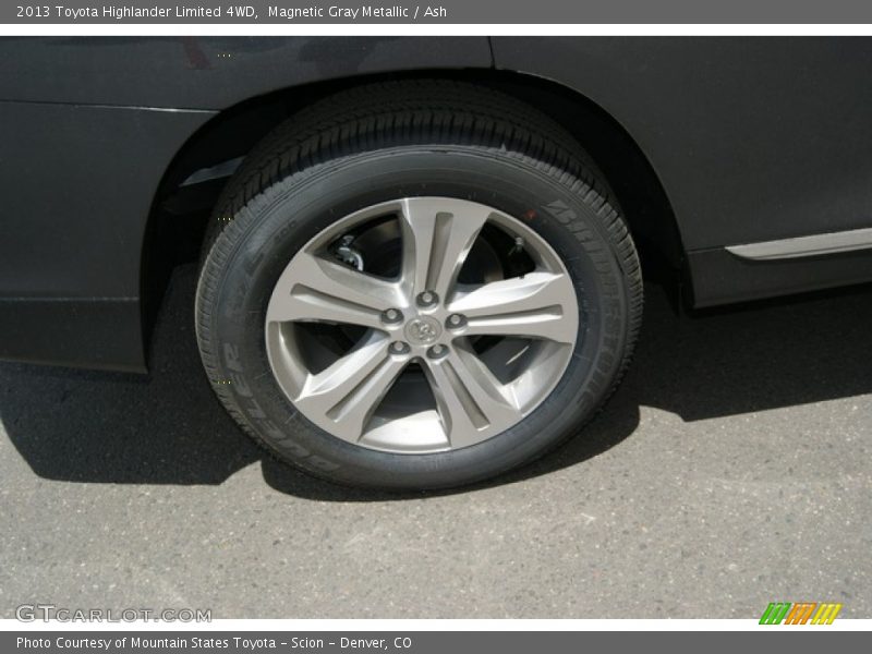 Magnetic Gray Metallic / Ash 2013 Toyota Highlander Limited 4WD