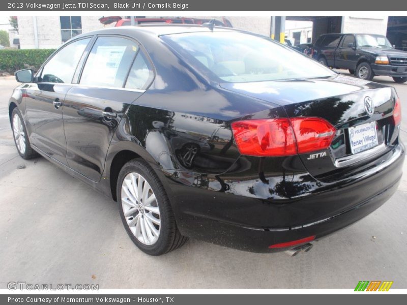 Black Uni / Cornsilk Beige 2013 Volkswagen Jetta TDI Sedan