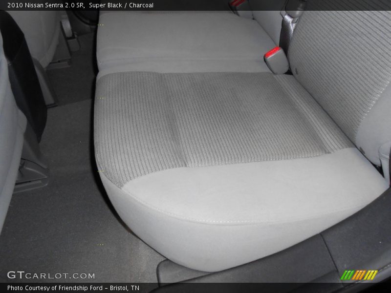 Super Black / Charcoal 2010 Nissan Sentra 2.0 SR