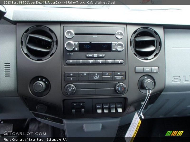 Oxford White / Steel 2013 Ford F350 Super Duty XL SuperCab 4x4 Utility Truck