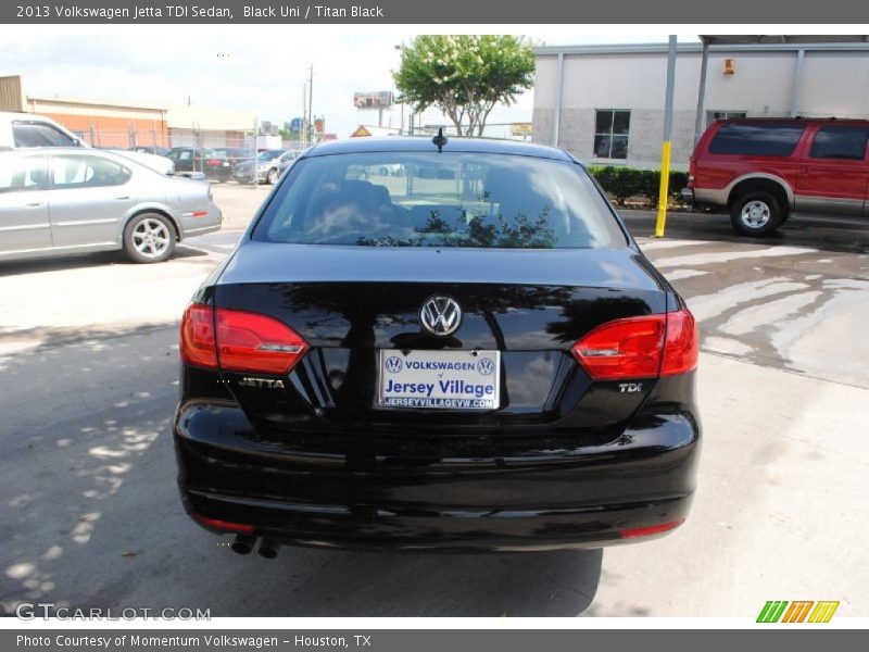 Black Uni / Titan Black 2013 Volkswagen Jetta TDI Sedan