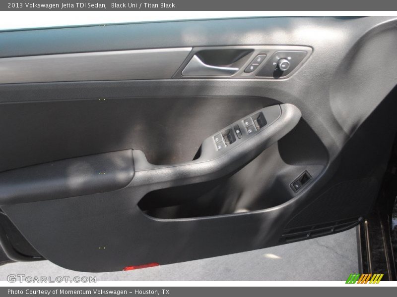 Black Uni / Titan Black 2013 Volkswagen Jetta TDI Sedan