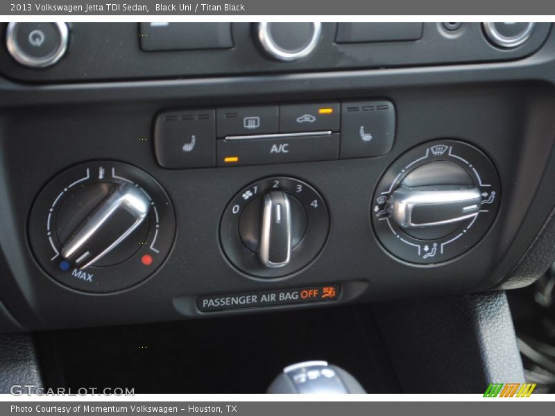 Black Uni / Titan Black 2013 Volkswagen Jetta TDI Sedan