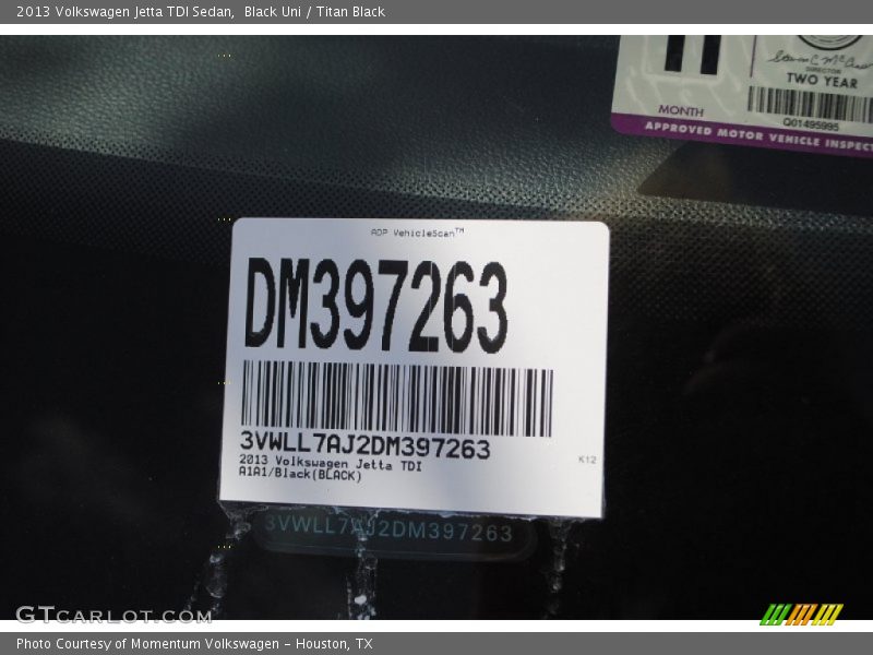 Black Uni / Titan Black 2013 Volkswagen Jetta TDI Sedan