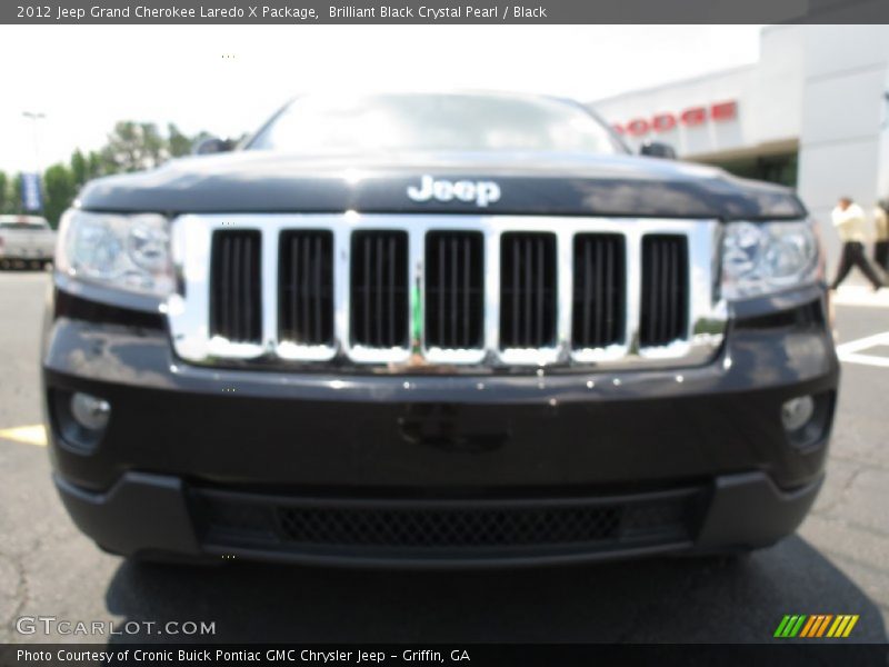 Brilliant Black Crystal Pearl / Black 2012 Jeep Grand Cherokee Laredo X Package