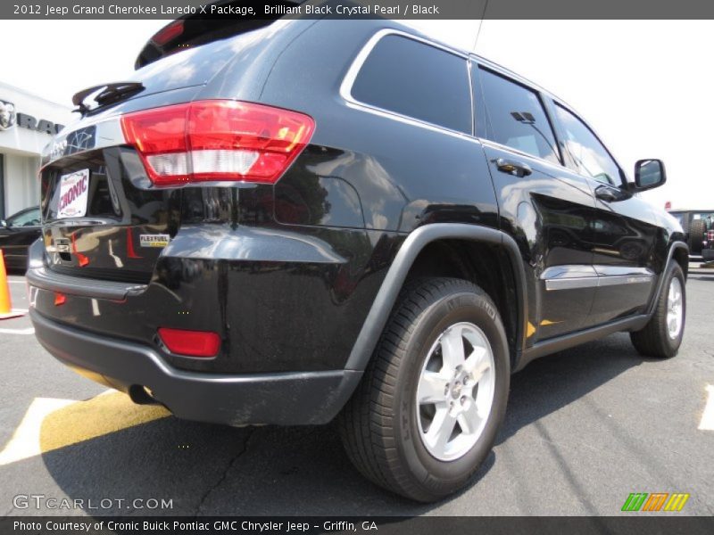 Brilliant Black Crystal Pearl / Black 2012 Jeep Grand Cherokee Laredo X Package