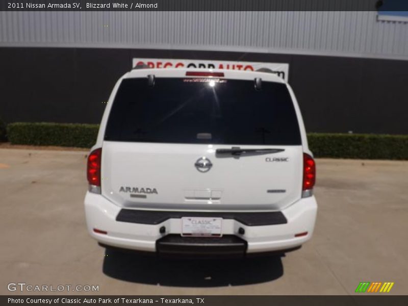 Blizzard White / Almond 2011 Nissan Armada SV