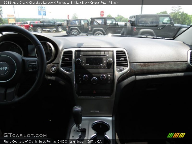 Brilliant Black Crystal Pearl / Black 2012 Jeep Grand Cherokee Laredo X Package