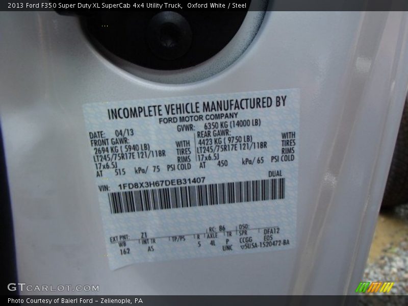 Oxford White / Steel 2013 Ford F350 Super Duty XL SuperCab 4x4 Utility Truck