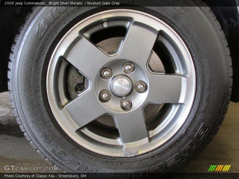 Bright Silver Metallic / Medium Slate Gray 2006 Jeep Commander