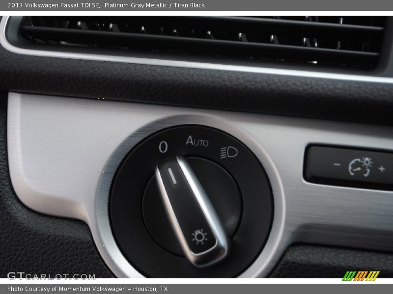 Platinum Gray Metallic / Titan Black 2013 Volkswagen Passat TDI SE