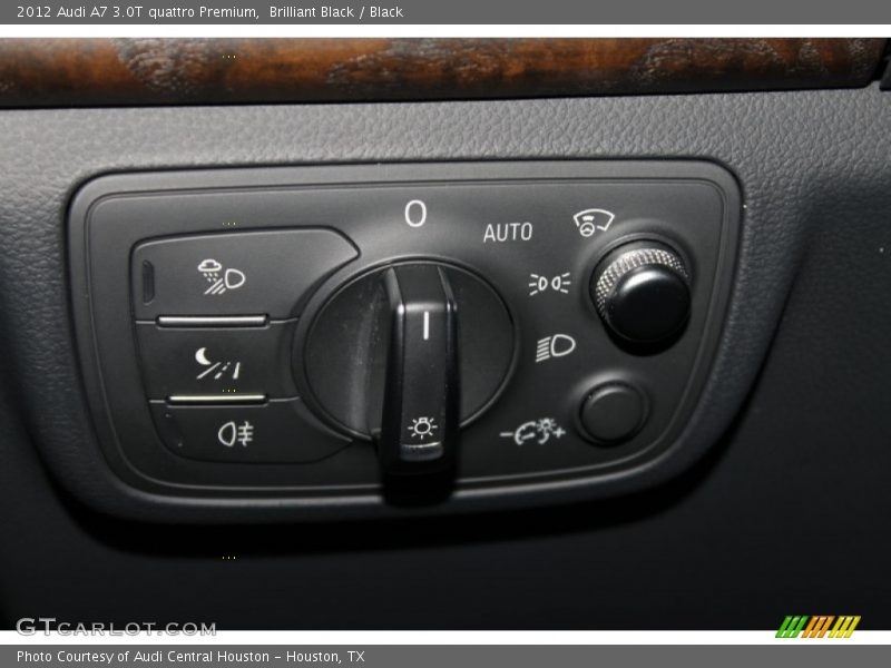 Controls of 2012 A7 3.0T quattro Premium