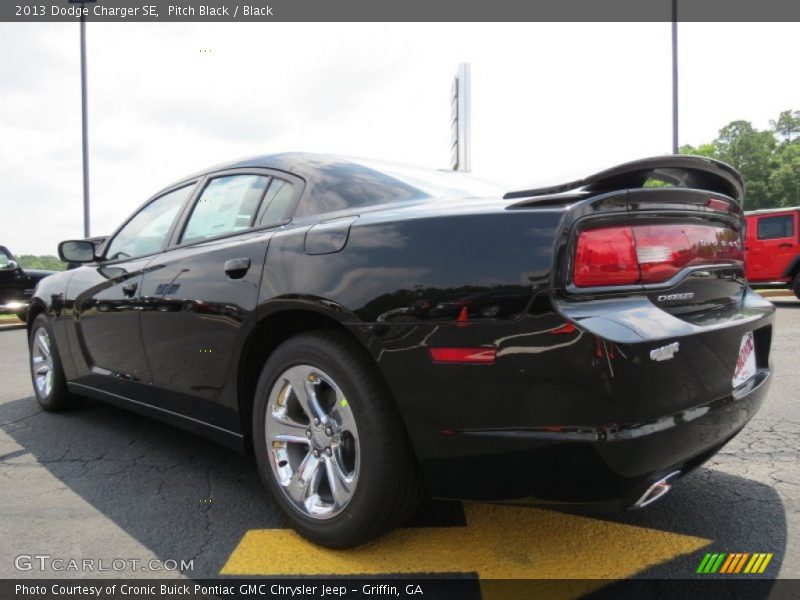 Pitch Black / Black 2013 Dodge Charger SE