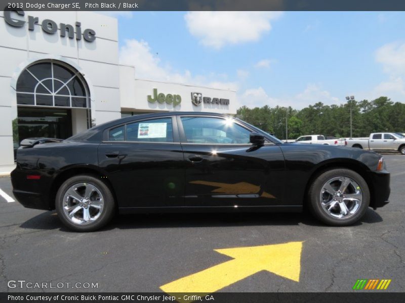 Pitch Black / Black 2013 Dodge Charger SE